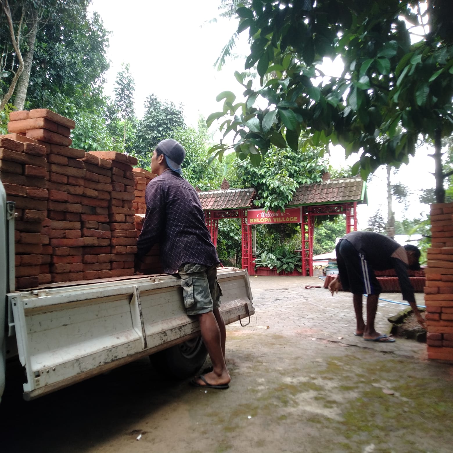 Batu bata merah berkualitas dan Perlengkapan Rumah