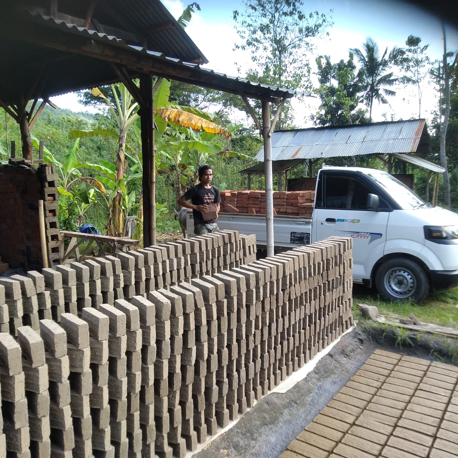 Galeri Pengantaran Bata